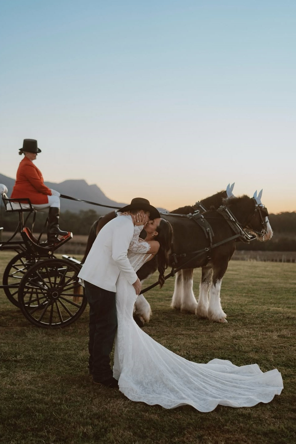 Sweetheart Beach Wedding Dress Mermaid Corset Lace Panel Train Bridal Gown