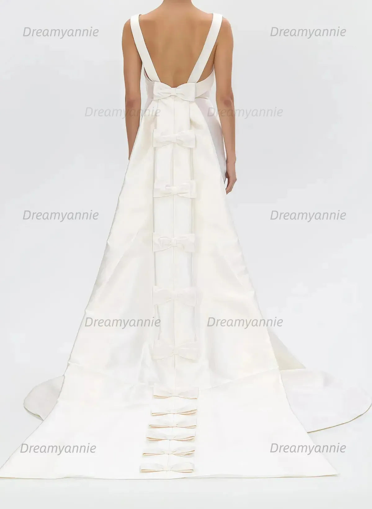Trumpet Mermaid Scoop Neck Sleeveless Satin Wedding Dress with Detachable Bow Train