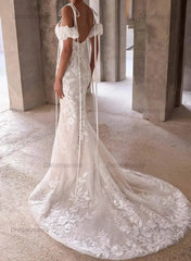 Trumpet Mermaid Sweetheart Court Train Lace Tulle Wedding Dress with Appliques