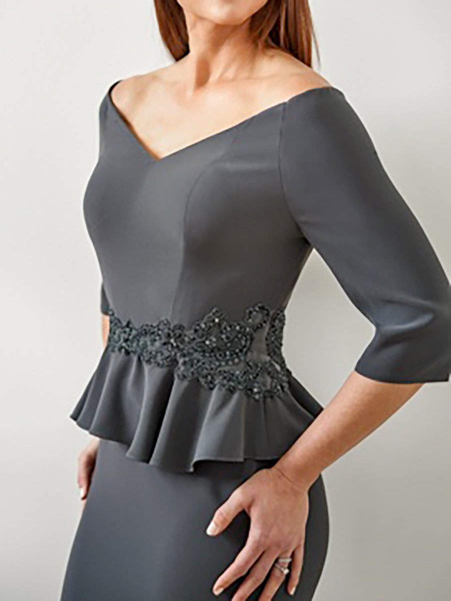 V Neck Mother of the Bride Trumpet Mermaid Dresses Featuring Ruffles and Appliques