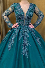 Vintage Green Prom Dress A Line V Neck Sleeves Sequined Ball Gown Tulle Formal Dress With Appliques