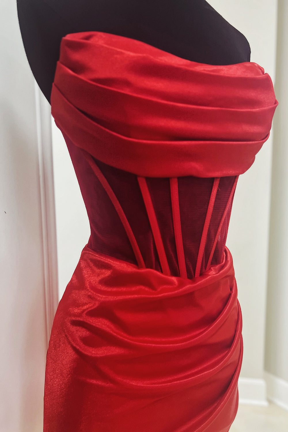 Red Corset Asymmetrical Tight Short Homecoming Dress