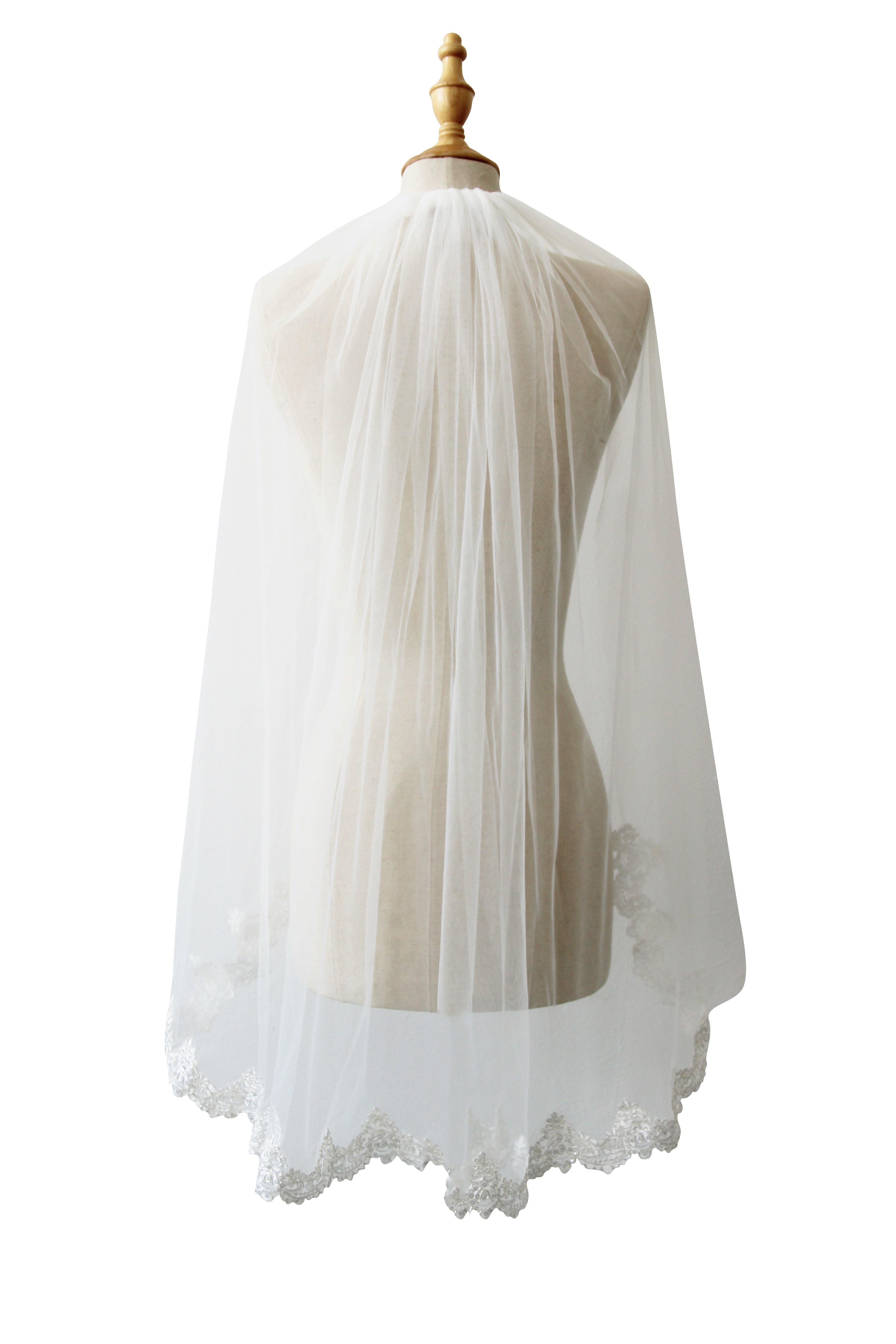 White Short Wedding Veil with Lace