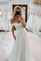White Wedding Dress A Line Strapless Off The Shoulder Sleeveless Beaded Chapel Train Tulle Bridal Gown With Pearls