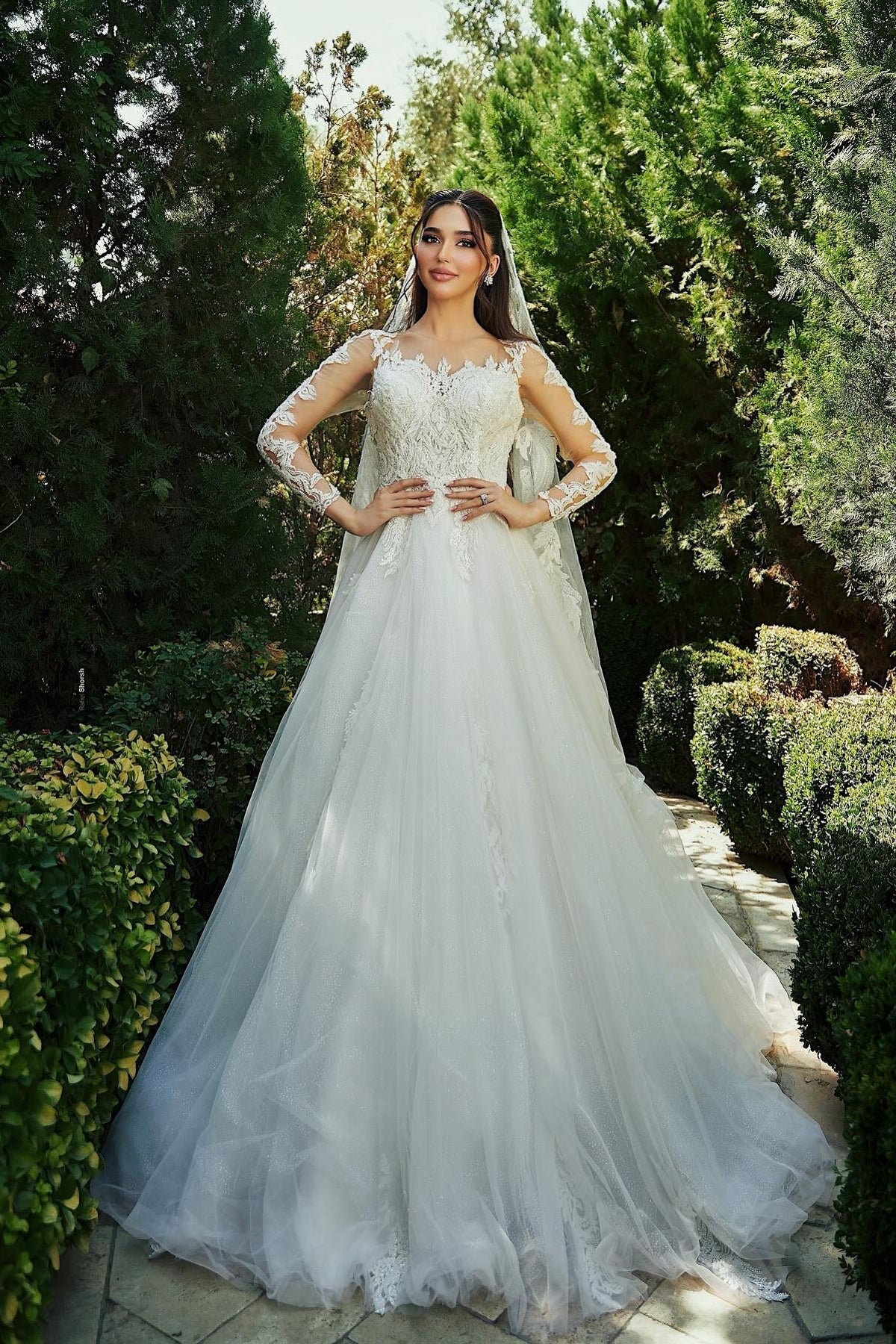 White Wedding Dress A Line Sweetheart Sleeves Tulle Bridal Gown With Appliques