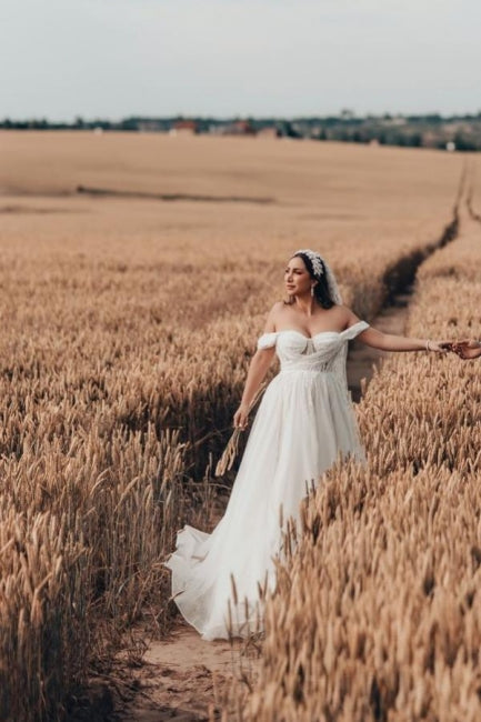 White Wedding Dress A Line Tulle Sleeveless Bridal Gown With Lace