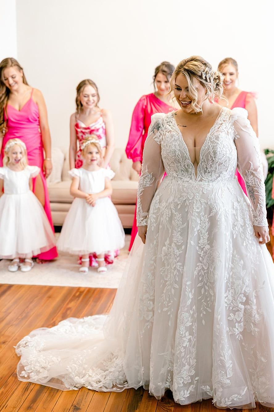 White Wedding Dress A Line V Neck Long Sleeves Lace Chapel Train Bridal Gown With Appliques