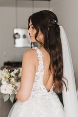 White Wedding Dress A Line V Neck Spaghetti Strap Lace Sweep Train Tulle Bridal Gown With Appliques