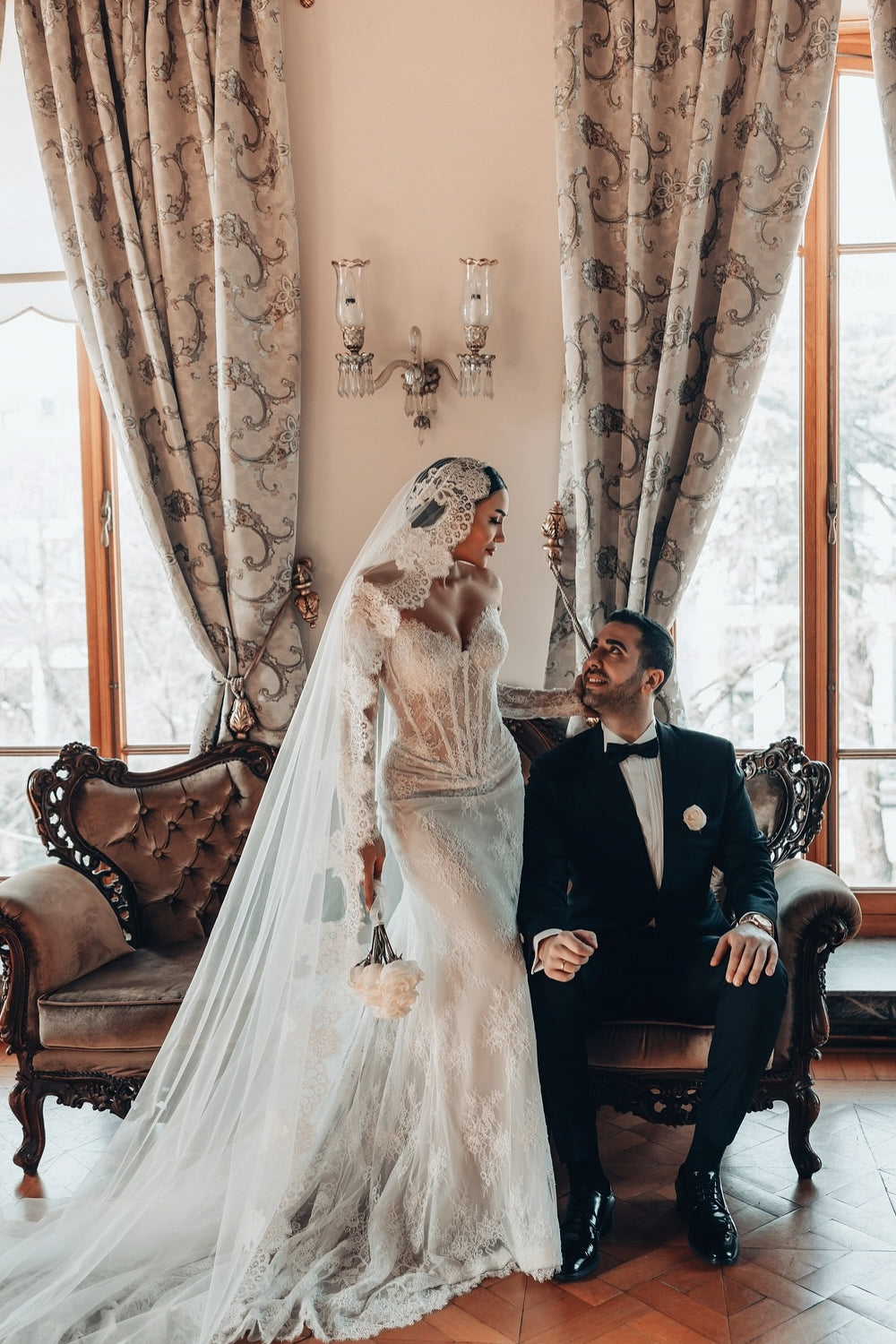 White Wedding Dress Lace Mermaid Sweetheart Off The Shoulder Beaded Long Sleeves Sweep Train Bridal Gown