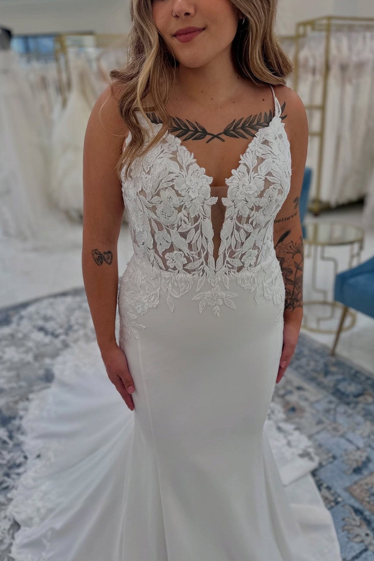 White Wedding Dress Lace Mermaid V Neck Spaghetti Strap Sleeveless Backless Cathedral Train Satin Bridal Gown
