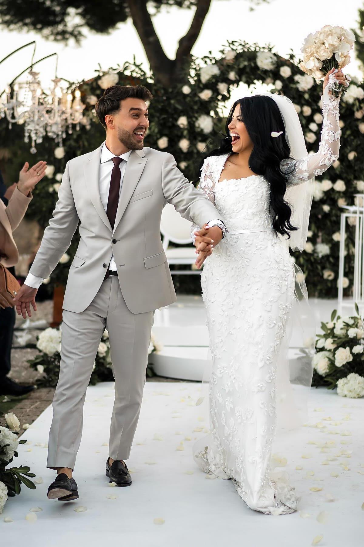 White Wedding Dress Mermaid Lace Square Long Sleeves Beaded Long Bridal Gown With Pearls