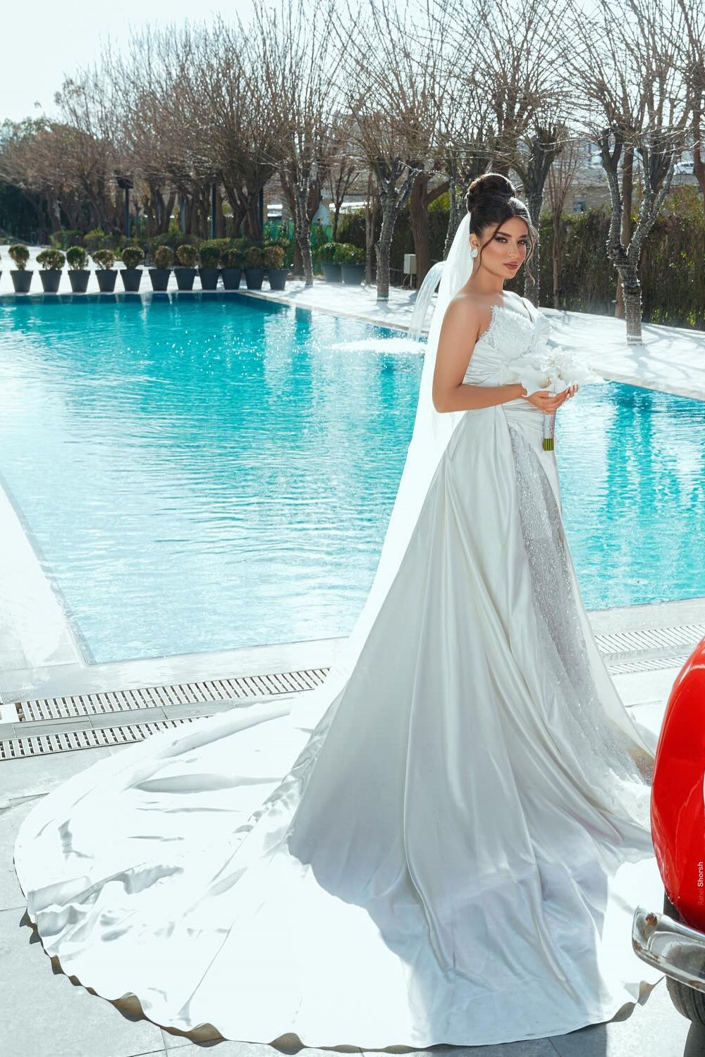 White Wedding Dress Mermaid Sweetheart One Shoulder Sleeveless Sequined Lace Panel Train Satin Bridal Gown