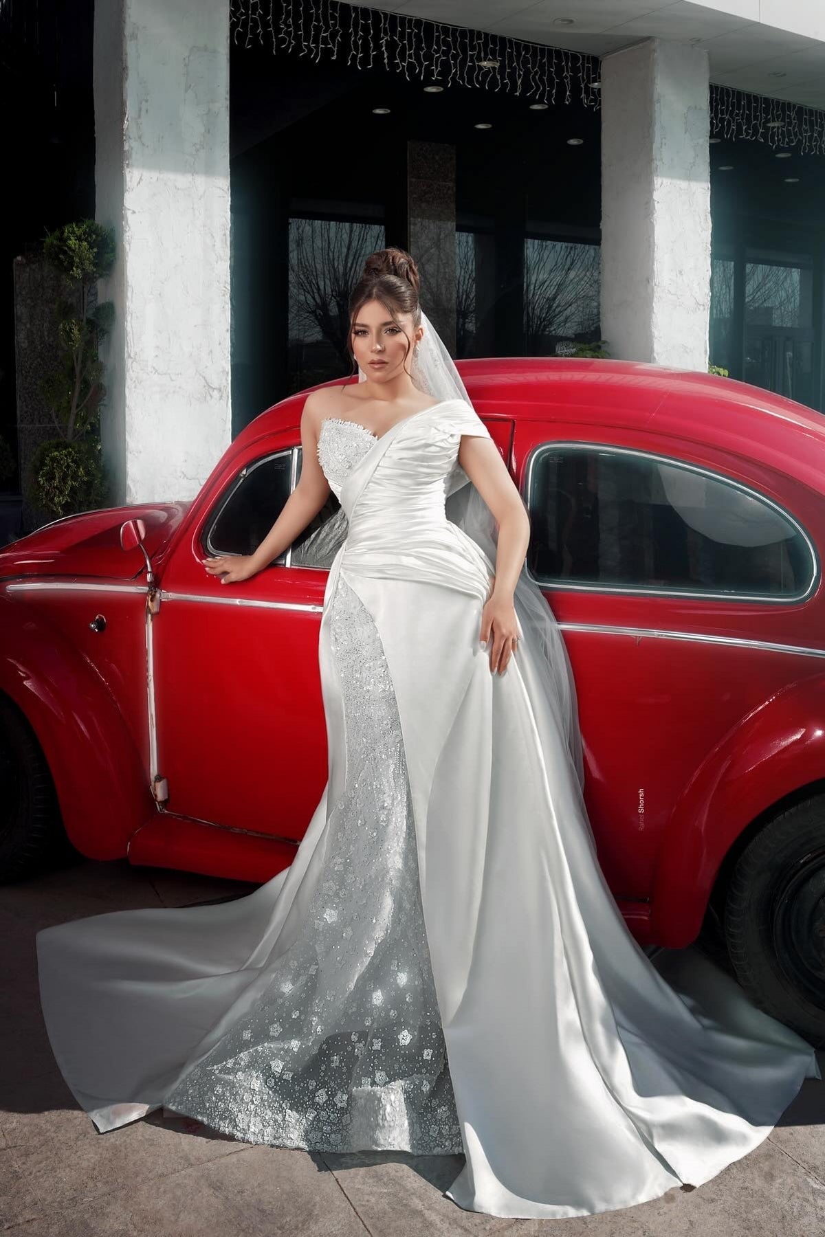 White Wedding Dress Mermaid Sweetheart One Shoulder Sleeveless Sequined Lace Panel Train Satin Bridal Gown