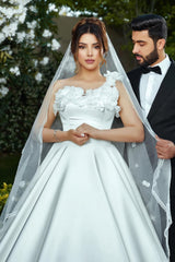 White Wedding Dress One Shoulder Sleeveless Sweep Train Ball Gown Satin Bridal Gown With 3D Flowers