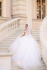 White Wedding Dress Sweetheart Ball Gown Off The Shoulder Sleeveless Lace Up Cathedral Train Tulle Bridal Gown