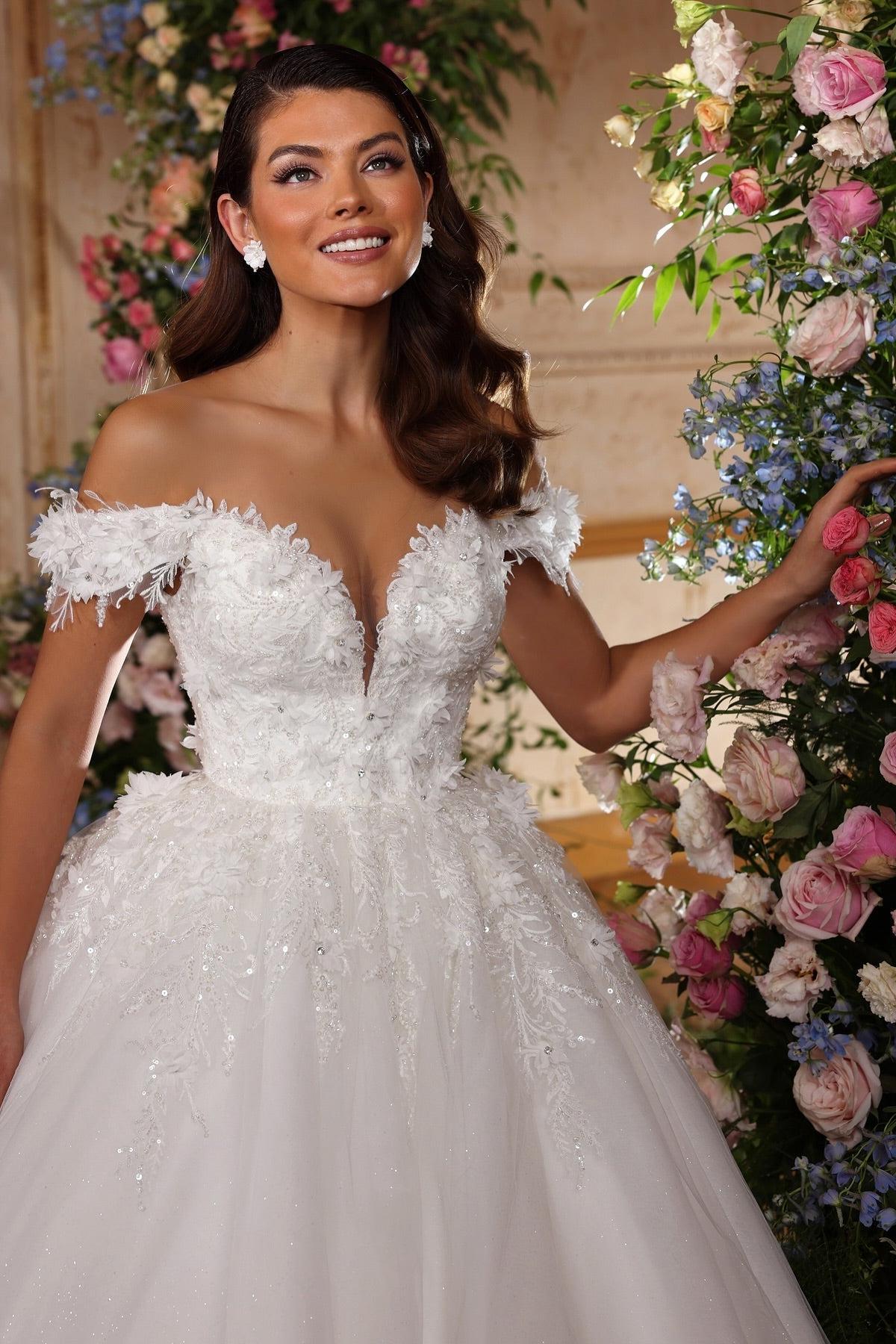White Wedding Dress Sweetheart Off The Shoulder Sequined Ball Gown Cathedral Train Tulle Bridal Gown