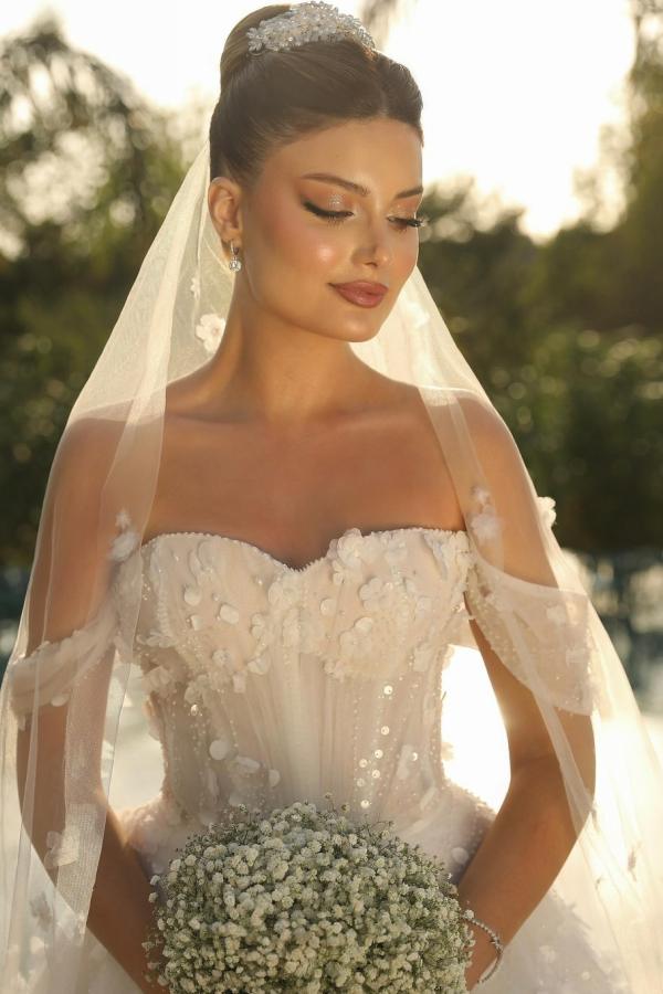 White Wedding Dress Sweetheart Off The Shoulder Sequined Beaded Ball Gown Tulle Bridal Gown