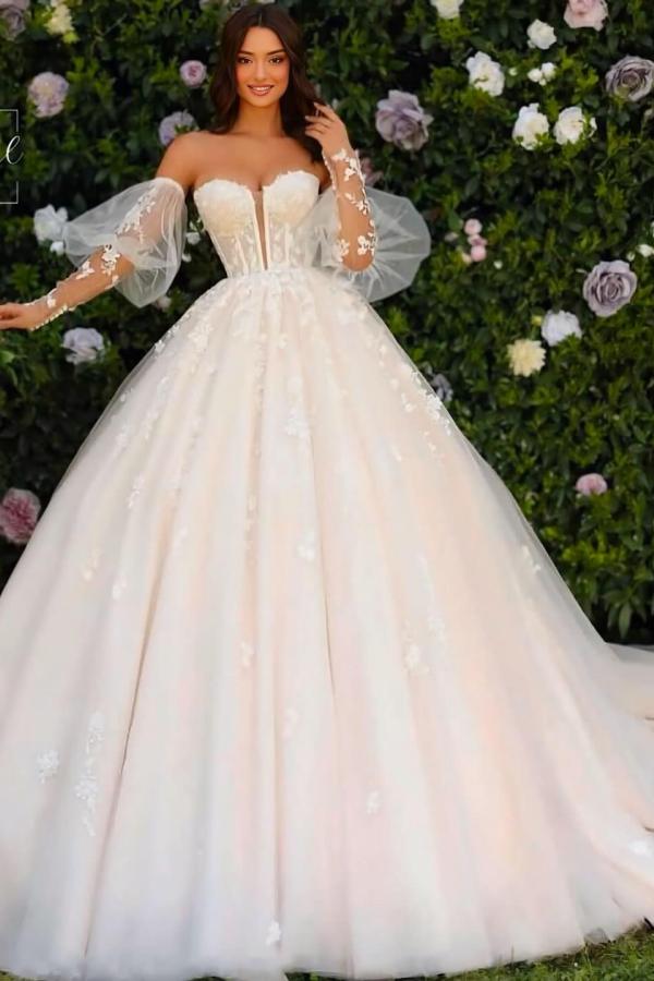 White Wedding Dress Sweetheart Sleeveless Lace Ball Gown Long Tulle Bridal Gown With Appliques