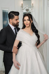 White Wedding Dress V Neck Off The Shoulder Sleeveless Sequined Chiffon Bridal Gown With Appliques