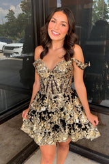 Sparkly A-Line Black Tiered Short Homecoming Prom Dress with Lace 