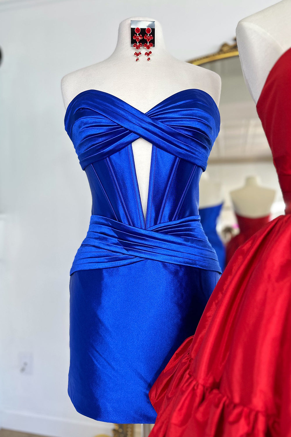 Blue Corset Keyhole Tight Short Homecoming Dress with Ruffles