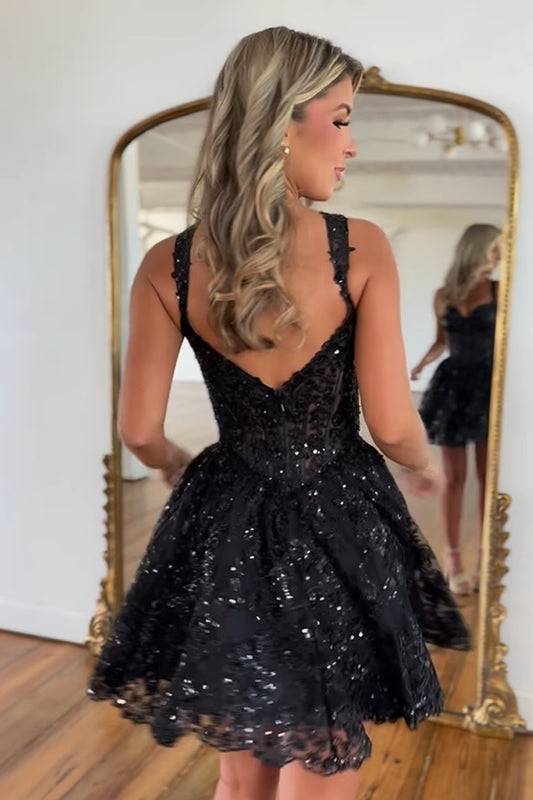 Sparkly A-Line Black Tiered Short Homecoming Prom Dress with Lace 