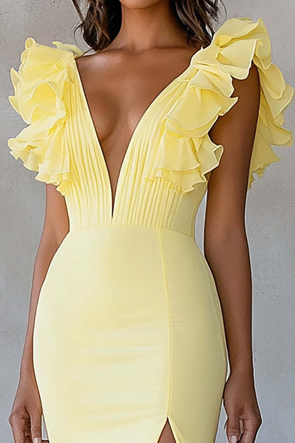 Yellow Prom Dress Chiffon V-Neck Long Mermaid Ruffles Formal Dress With Slit