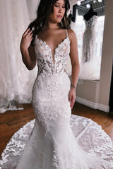 White Spaghetti Straps Wedding Dress Tulle Lace Mermaid Bridal Dress with Sweep Train