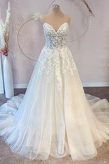 White Sweetheart A-Line Wedding Dress Tulle Lace Bridal Dress with Sweep Train