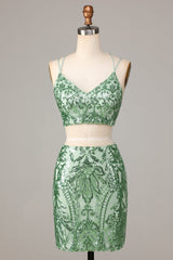 Two Piece Spaghetti Straps Green Sequins Short Homecoming Dress