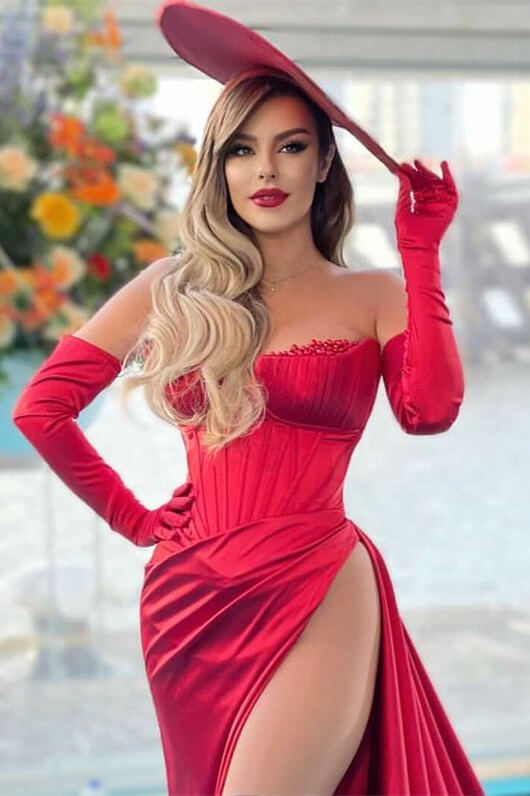 Charming Red Evening Dress Off-the-Shoulder Strapless Long Sleeve with Slit