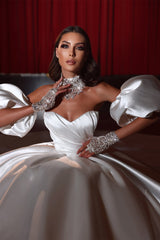 Ball Gown Wedding Dress Sweetheart Puff Sleeves Appliques Satin Bridal Dress