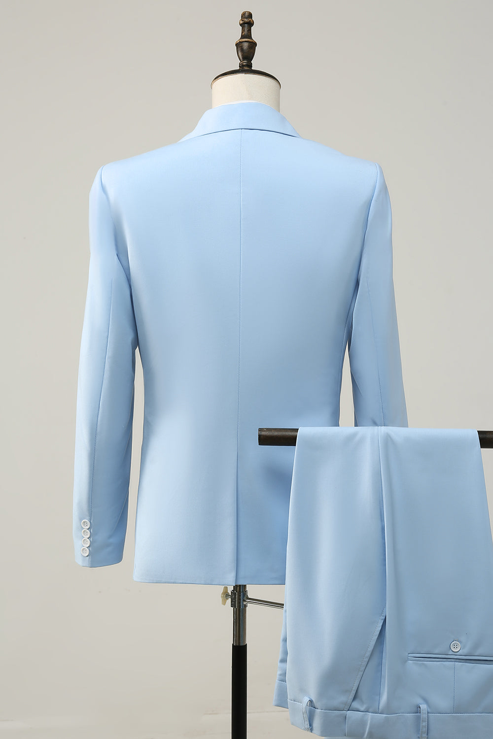 Trendy Light Blue Peak Lapel 2-Piece Men's Prom Suit