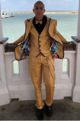 Stylish Khaki Peak Lapel Flower 3-Piece Prom Homecoming Suit