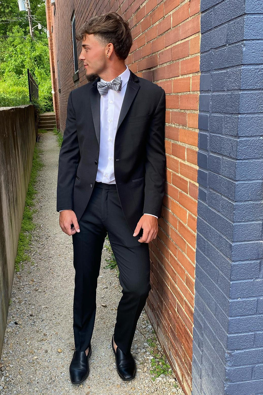 Timeless Black 2-Piece Notched Lapel Formal Prom Suit