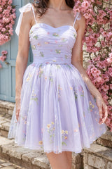 Lilac Bowknots A-Line Short Homecoming Dress with Embroidery