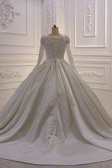 Ivory Wedding Dress Long Sleeves Jewel Neck Ball Gown Bridal Dress