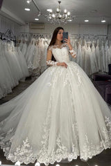 Long Sleeves Lace Appliques Tulle Wedding Gown White A Line Bridal Gown