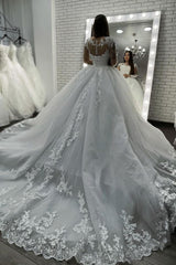 Long Sleeves Lace Appliques Tulle Wedding Gown White A Line Bridal Gown