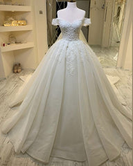 Luxurious Off The Shoulder Appliques A Line Ball Gown Princess Wedding Dress