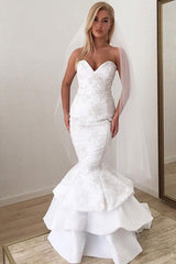 Sweetheart White Lace Appliques Mermaid Ruffled Long Wedding Dress