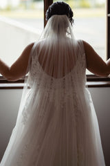 Dreamyannie Plus Size Beach Wedding Dress V Neck A Line Tulle Bridal Gown with Lace Appliques