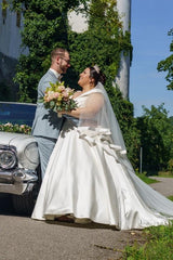 Dreamyannie Plus Size Wedding Dresses V Neck A Line Satin Bridal Gowns