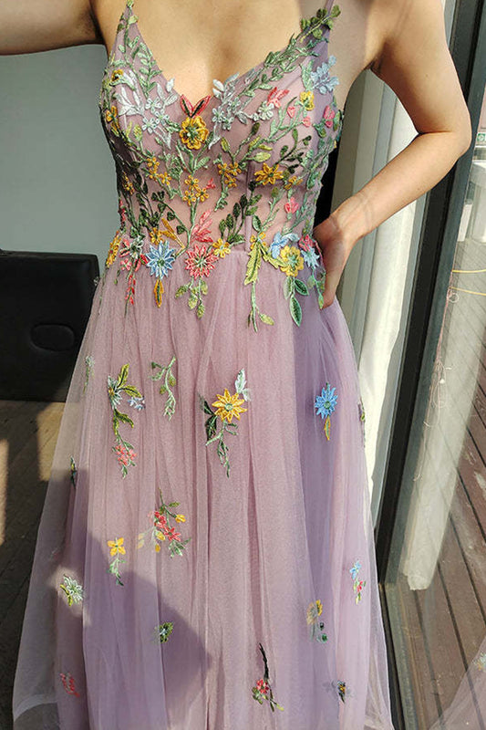 Lilac A-Line Spaghetti Straps Long Prom Dress With Appliques