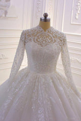 Sparkly Lace Ball Gown High Neck Tull Long Sleeves Wedding Dress