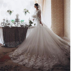 Ivory Wedding Dress Vintage Appliques Long Sleeve Bridal Dress