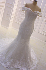 Sweetheart Lace Appliques Off The Shoulder Panel Train Wedding Dress